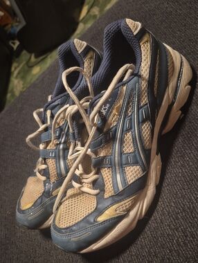 ASICS Navy Blue and Beige Lace-Up Running Shoes